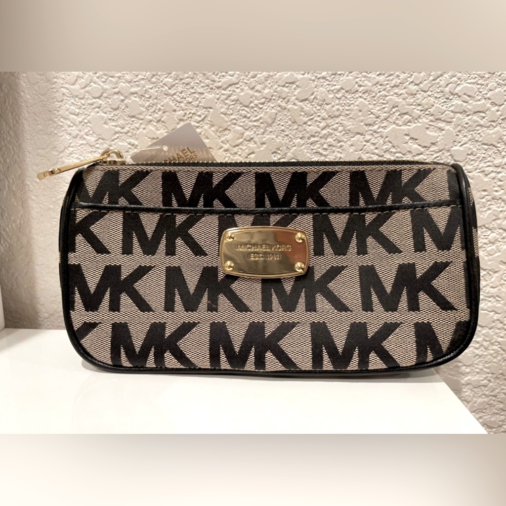 Michael Kors Michael Kors Travel Pouch Michael Kors Michael Kors Travel Pouch